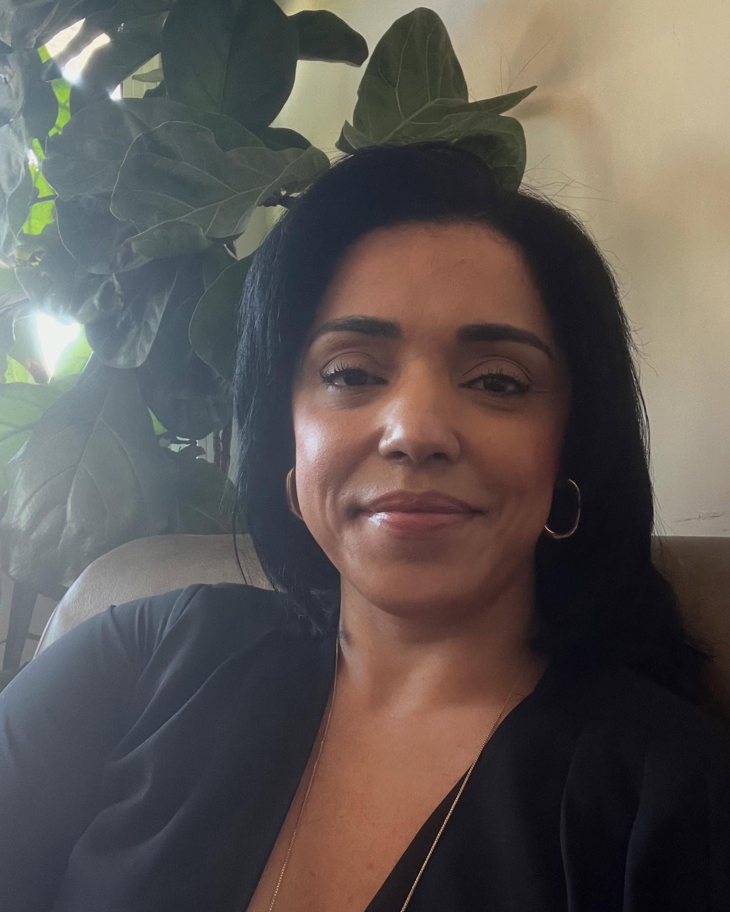 Dra. Sabrina Alves